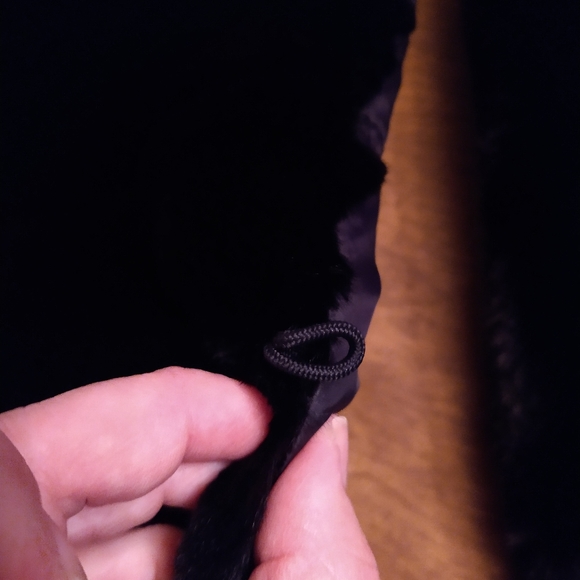 Weekend MaxMara faux fur stole - Picture 7 of 9